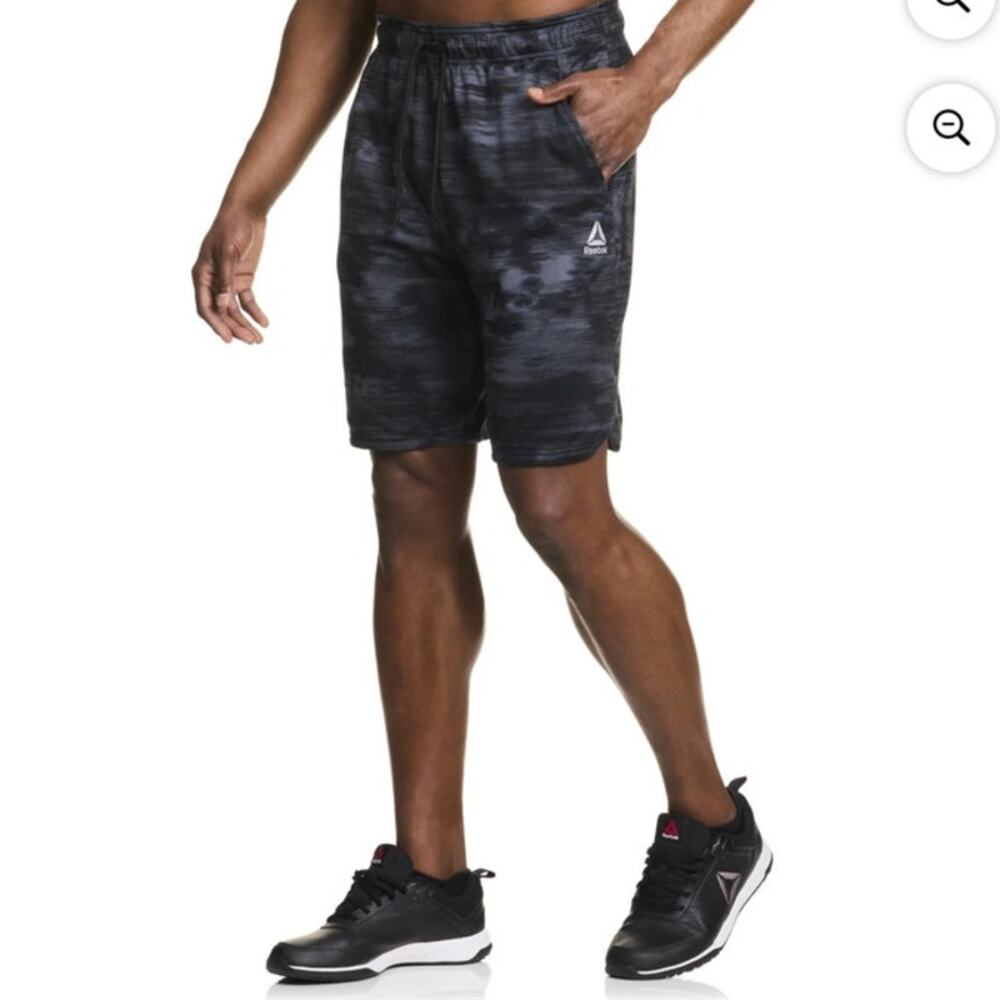 Reebok Men's Core 9" Shorts, Size Small Black Print NWT